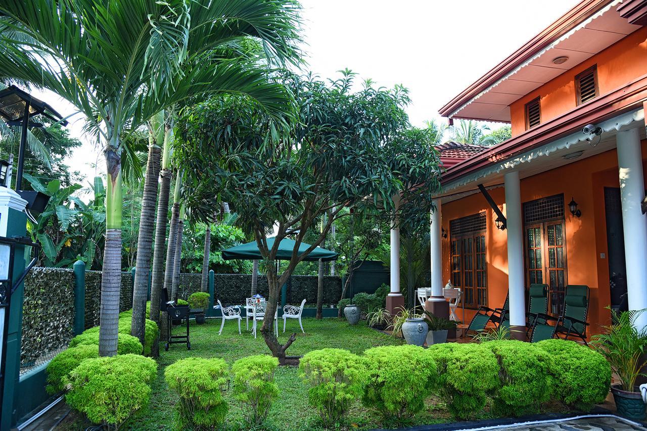 One And Only Apartment Negombo Bagian luar foto